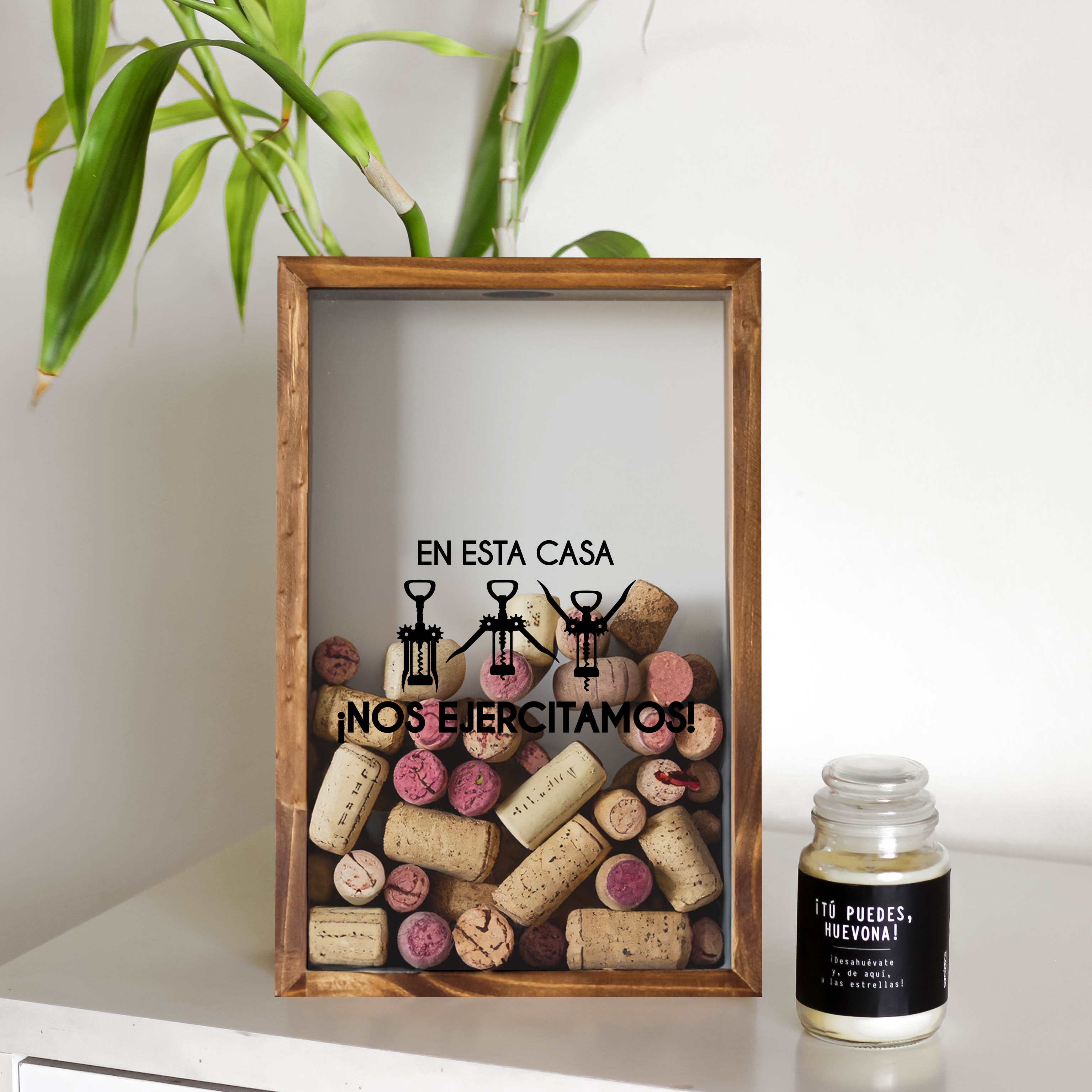 Porta Corchos En esta casa ¡Nos ejercitamos!