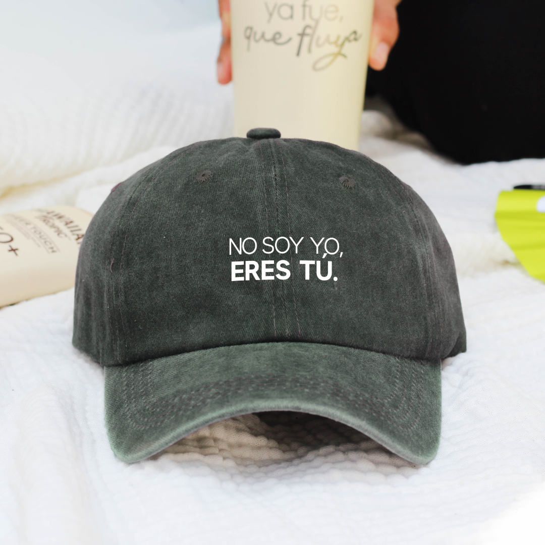Gorra Washed - No soy yo eres tú
