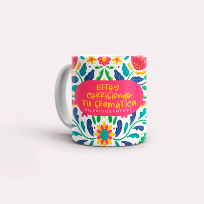 Taza Estoy corrigiendo tu gramática silenciosamente