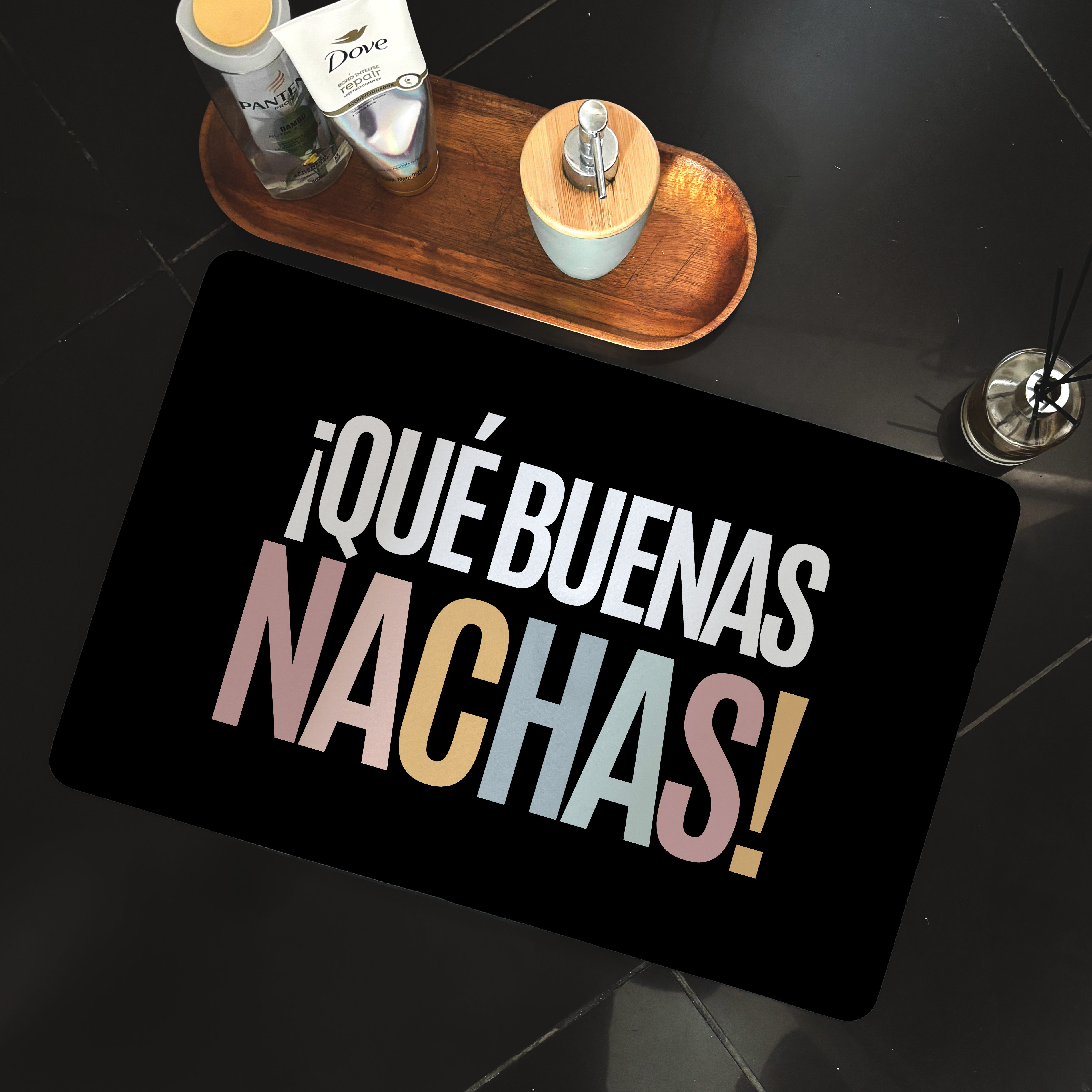 Tapete para Baño - ¡Qué buenas nachas! BLACK