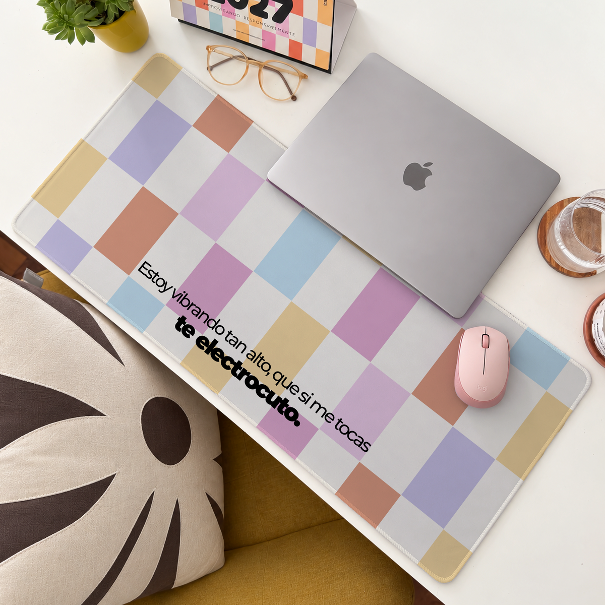 Mousepad Extralarge Colección 2027 - Estoy vibrando tan alto