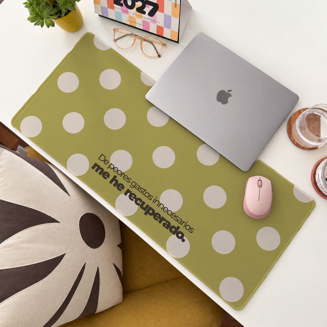 Mousepad Extralarge Colección 2027 - De peores gastos inncesarios me he recuperado