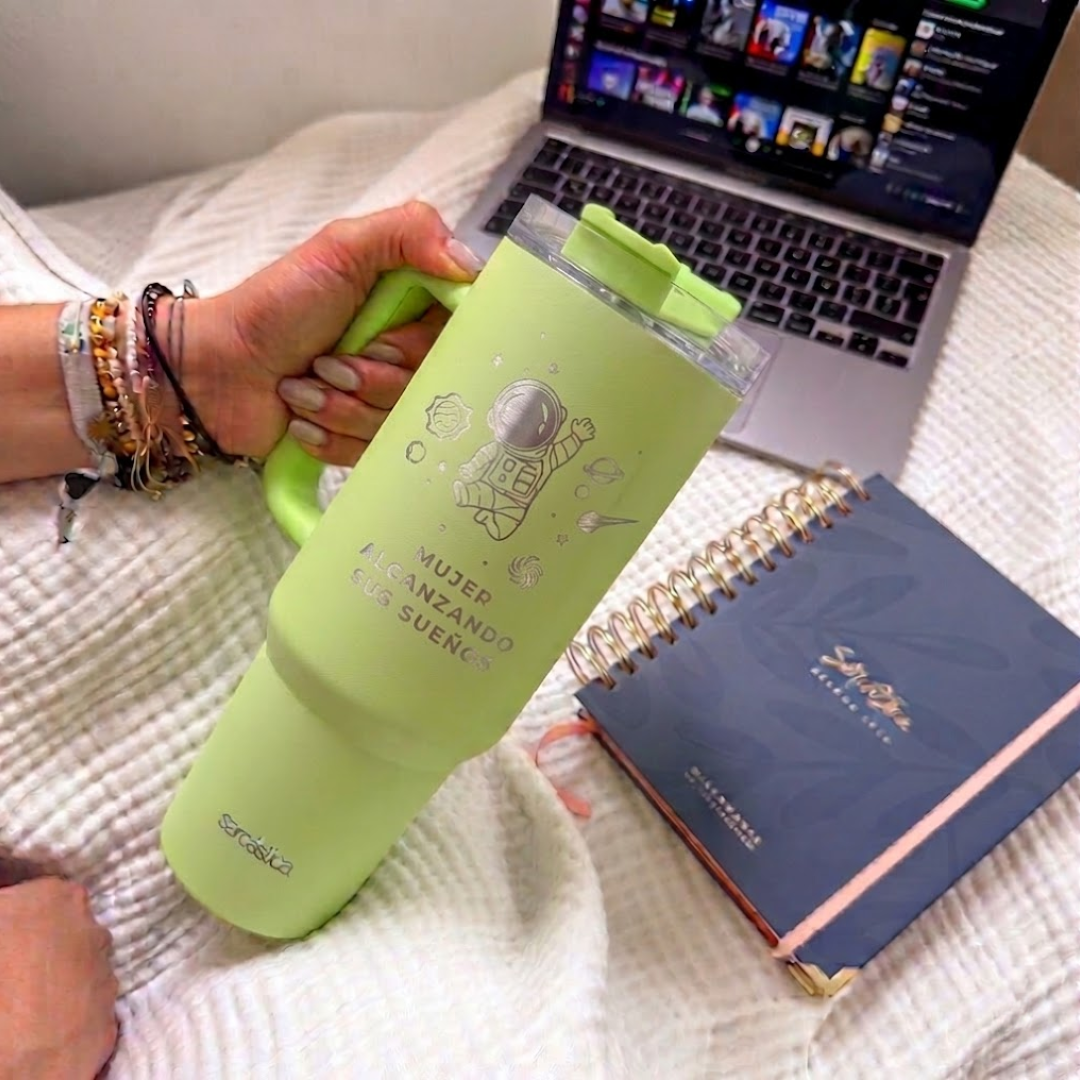 Taza Térmica PRO MAX - Mujer alcanzando sus sueños