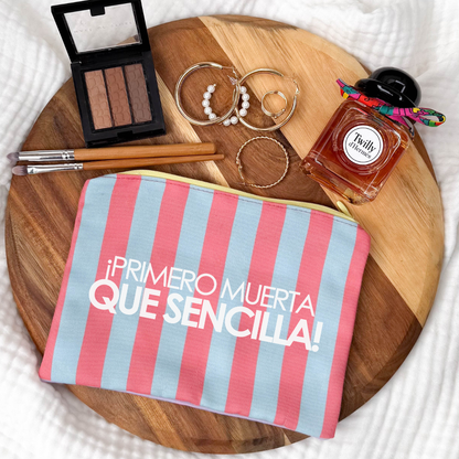 Neceser - ¡Primero muerta que sencilla!