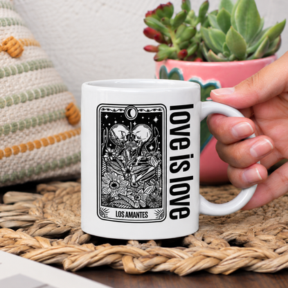 Taza Pride Love is love
