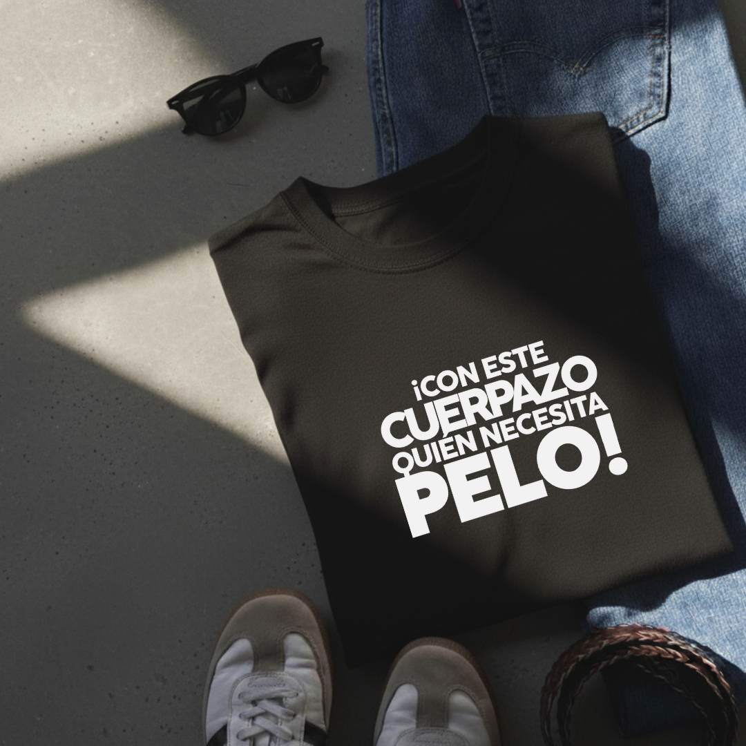 Polo Hombre Con este cuerpazo quién necesita pelo