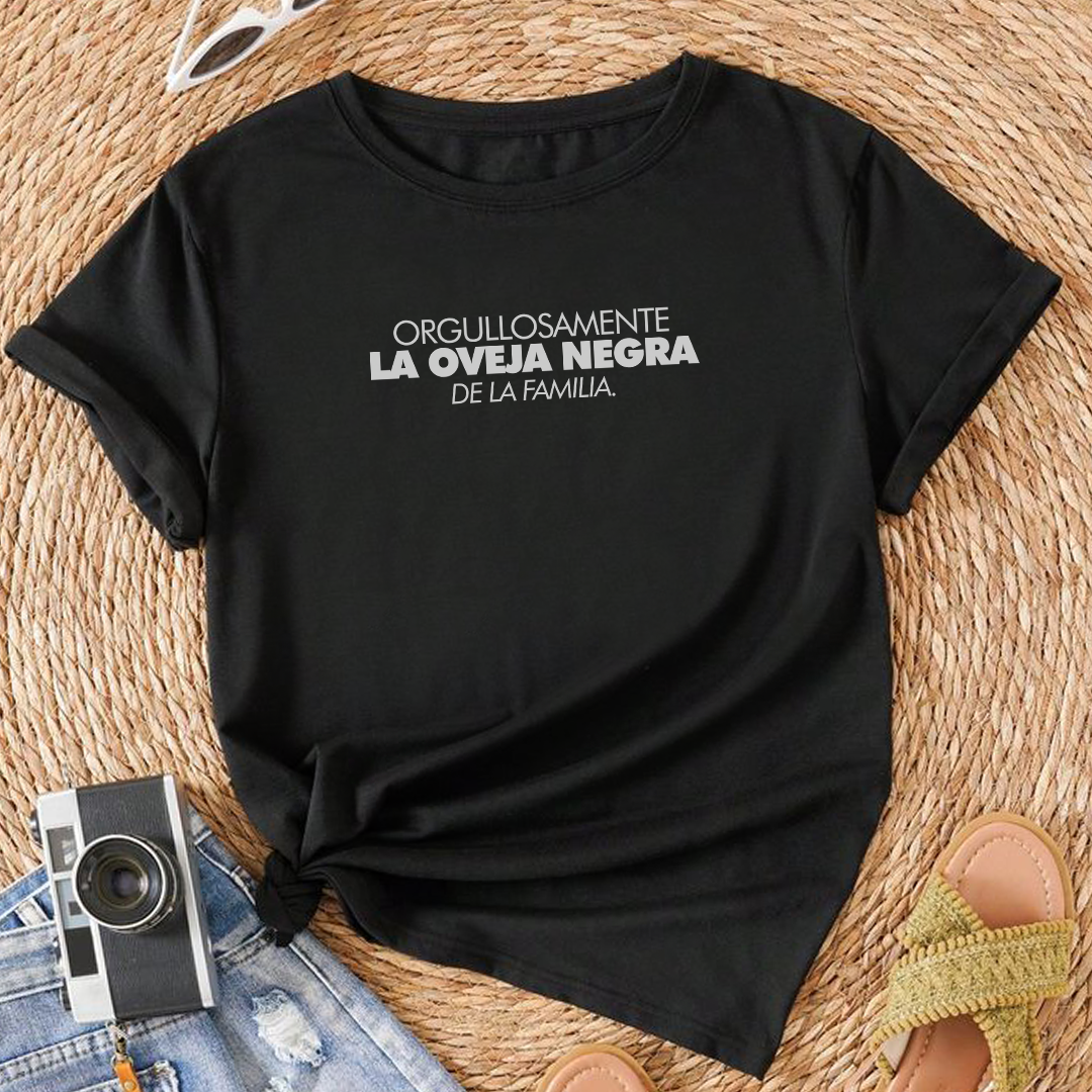 Polo Mujer Orgullosamente la oveja negra de la familia.
