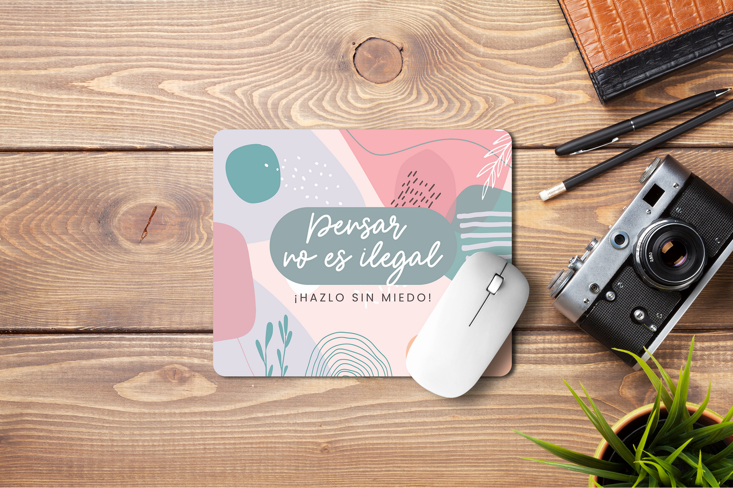 Mousepad Pensar no es ilegal