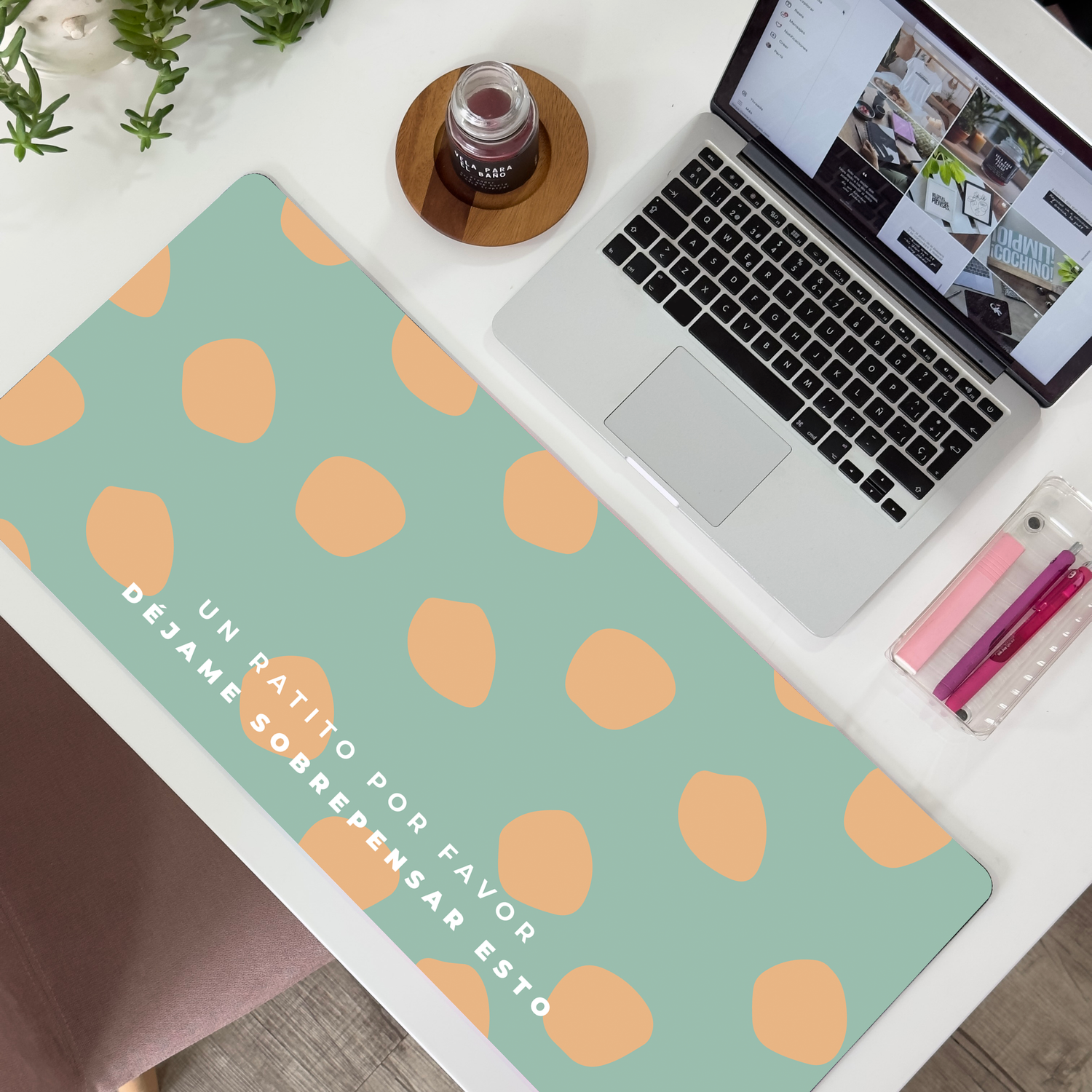 Mousepad ExtraLarge Un ratito por favor, déjame sobrepensar esto