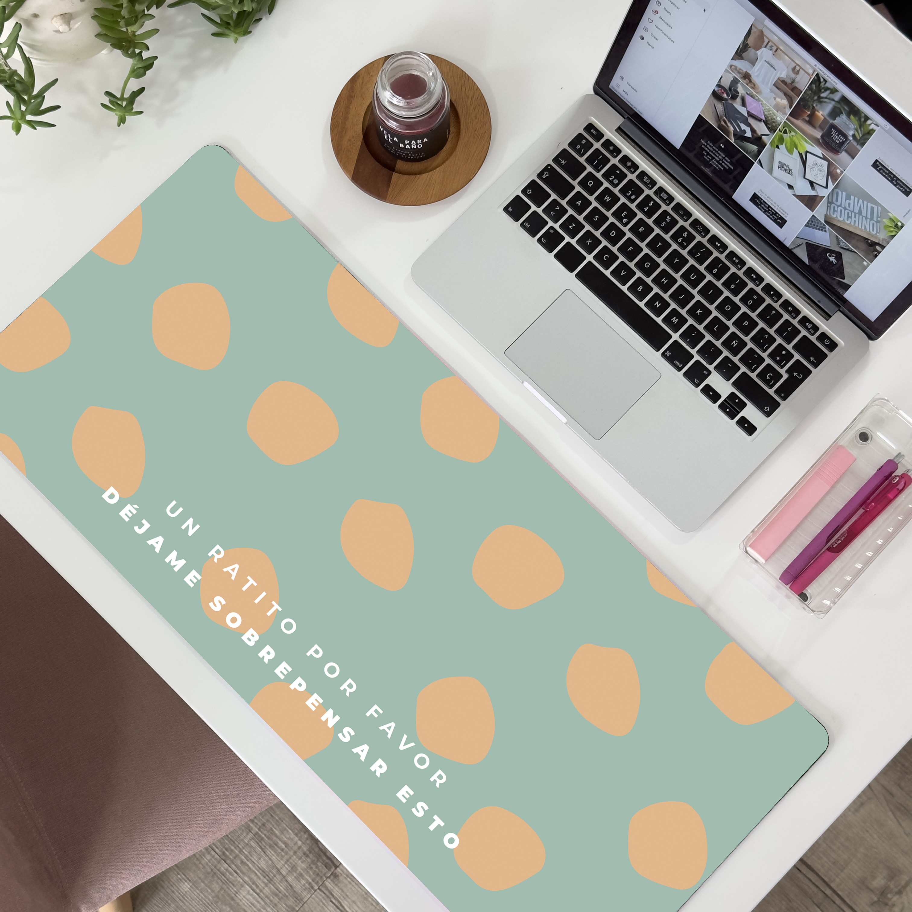 Mousepad ExtraLarge Un ratito por favor, déjame sobrepensar esto
